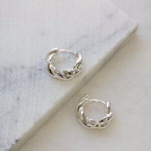 NWT Mackenzie Huggies // Sterling Silver